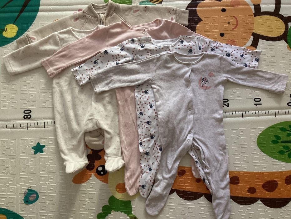 Набір речей на дівчинку 0-6міс