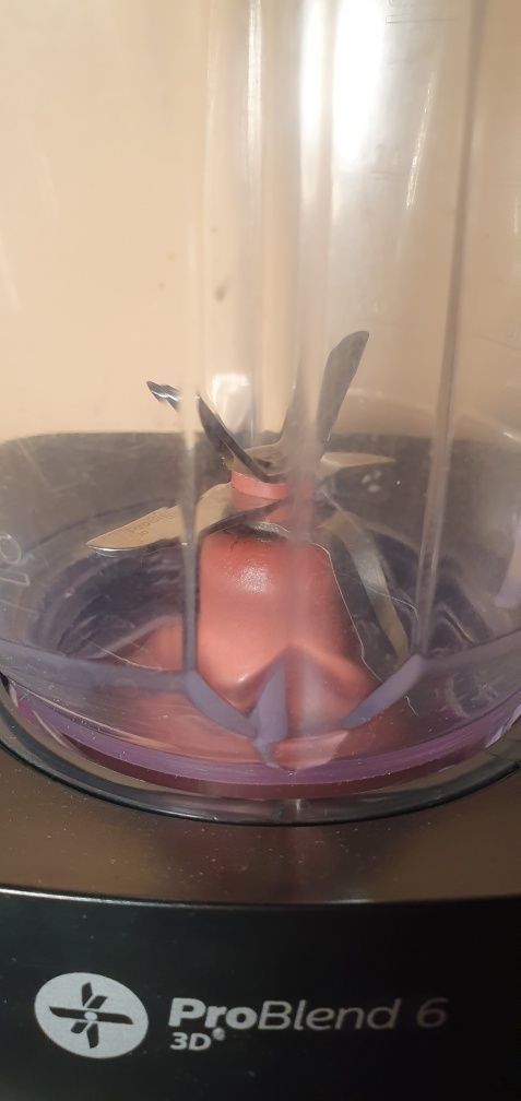 Blender Philips ProBlend 6 3D - uszkodzone łożysko noży