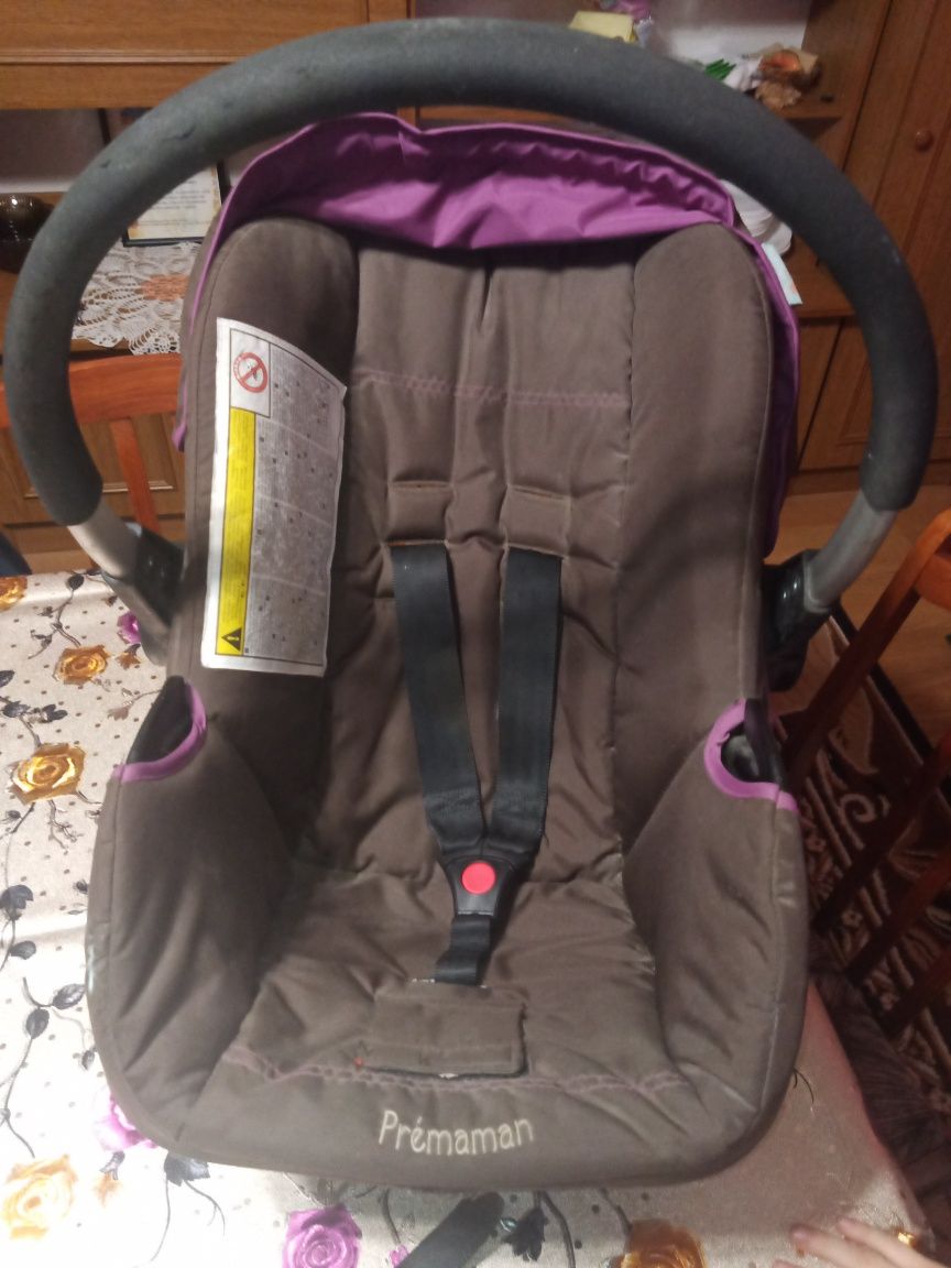 Дитяче авто крісло