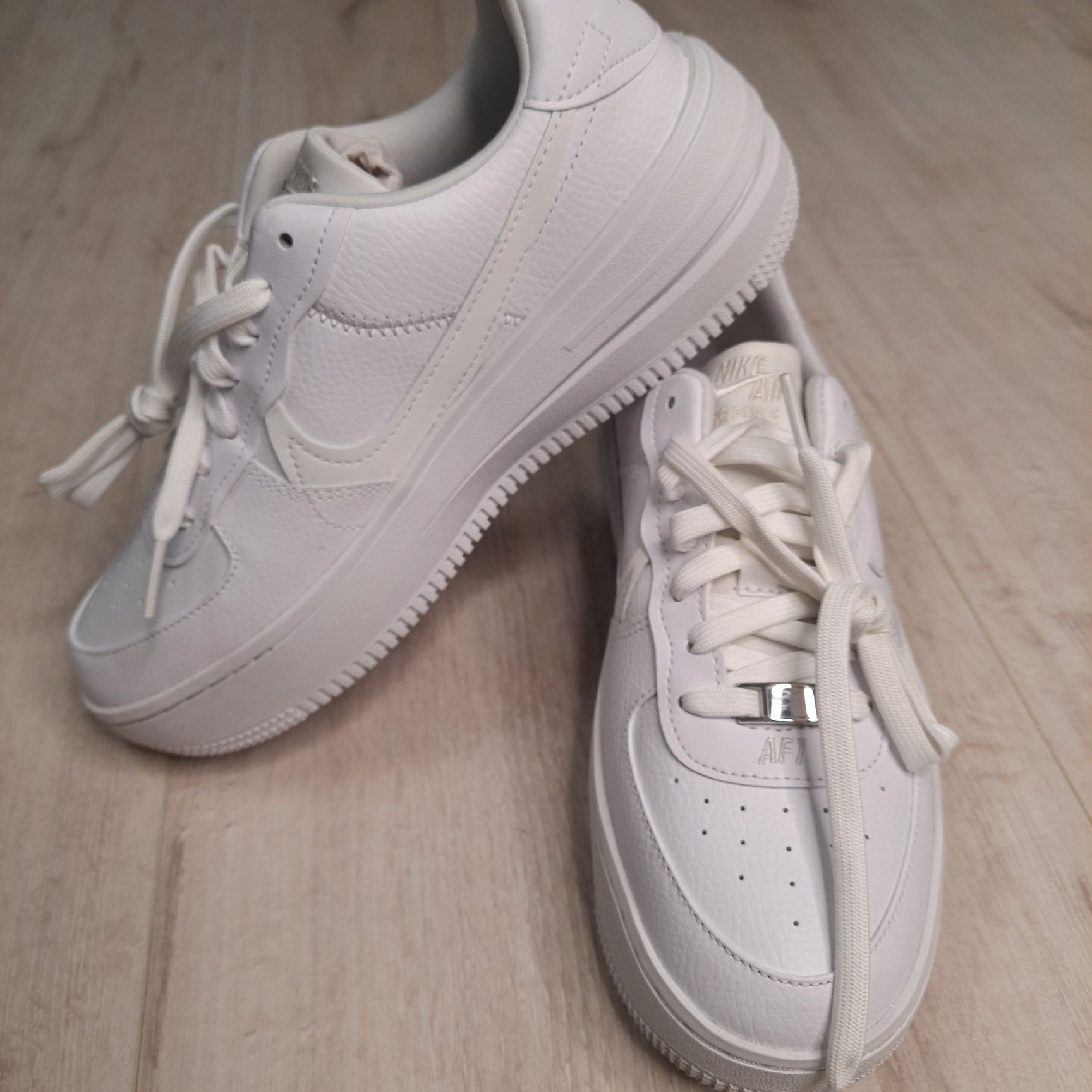 Жіночі Кросівки Nike Air Force 1 Plt.Af.Orm Triple White Women DJ9946-