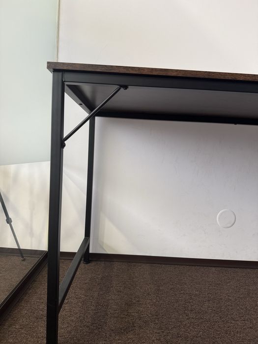 Mesa de escritorio ou quarto nova