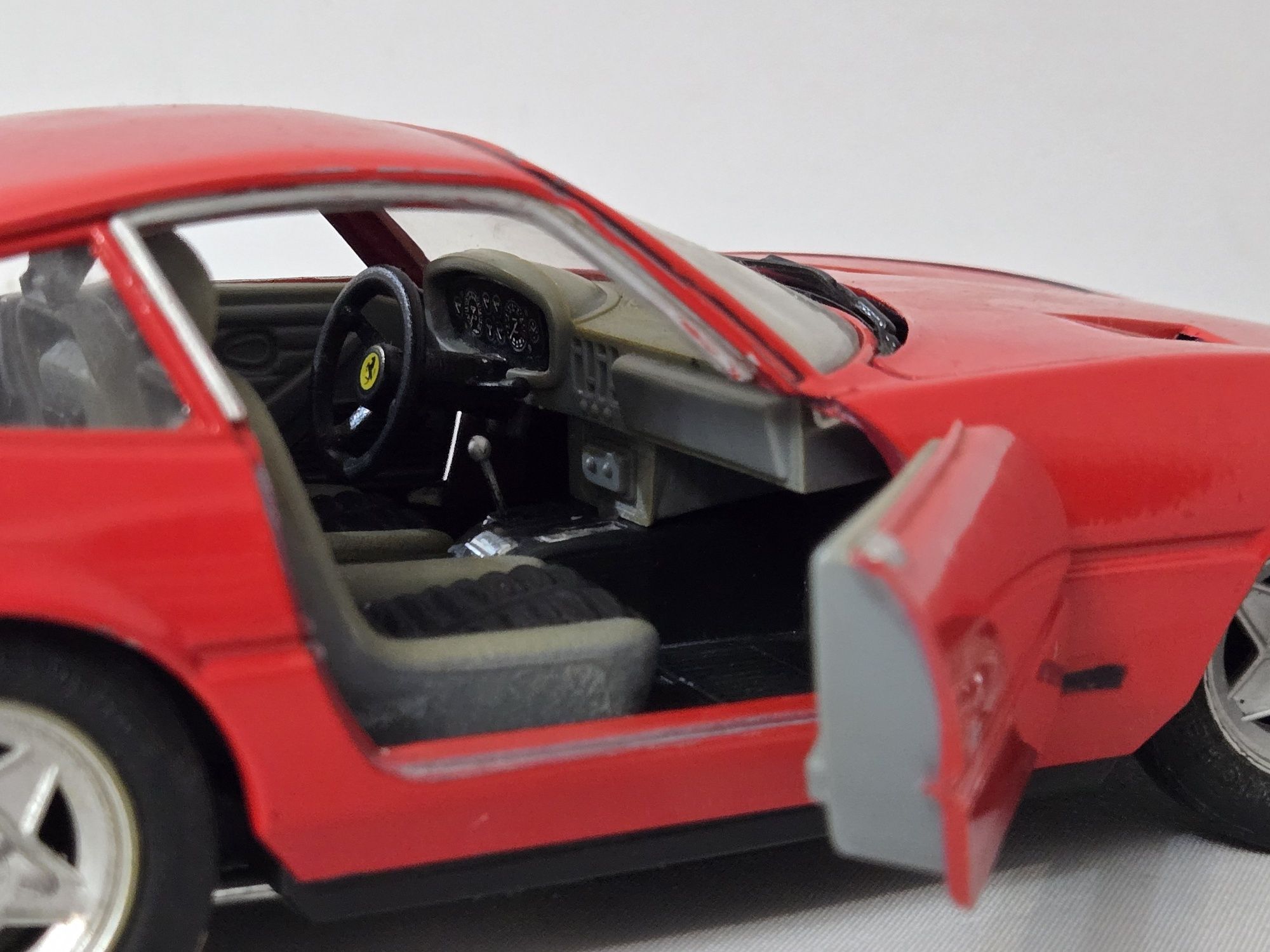 Miniatura Ferrari 365 GTB4 Daytona 1/18