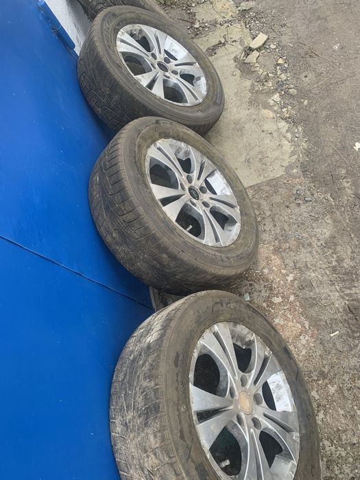 Колеса з покришками