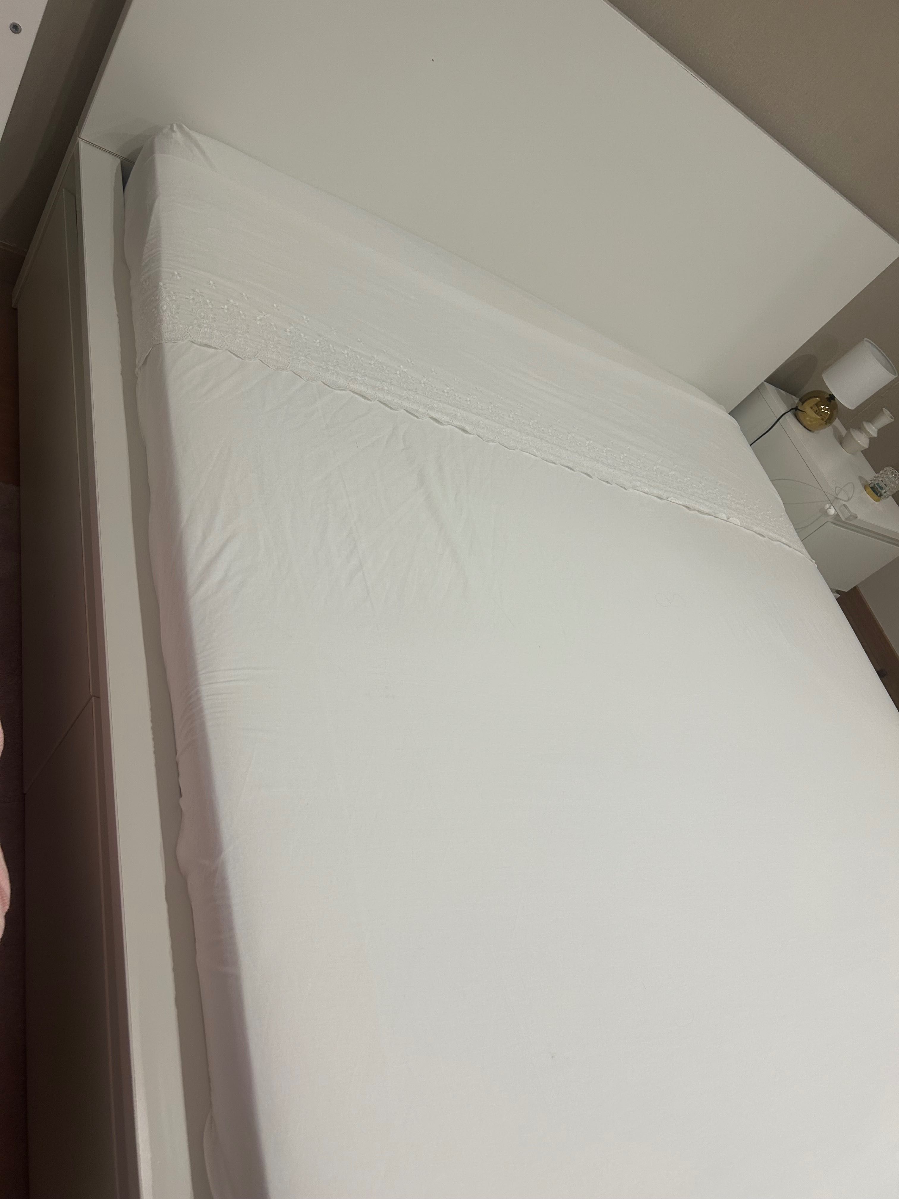 Cama casal 180x200 - Ikea Malm