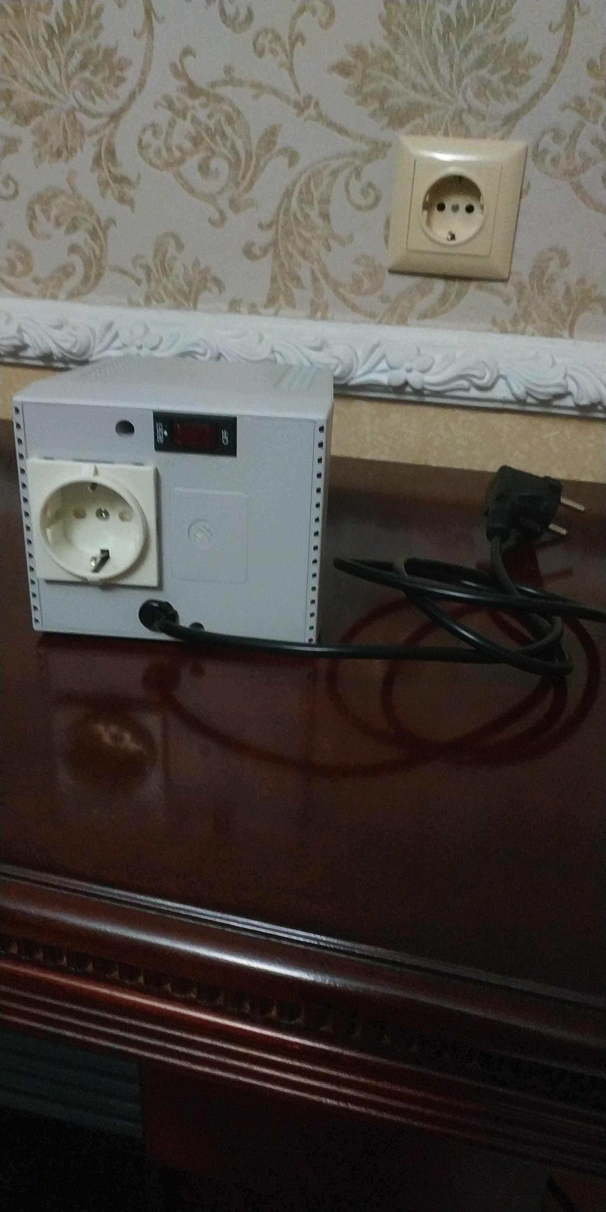Стабилизатор напряжения PCM TCA-600