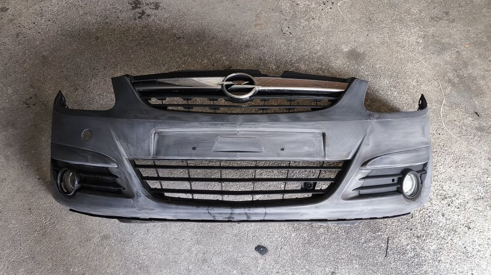 Parachoques original para opel corsa D 2008
