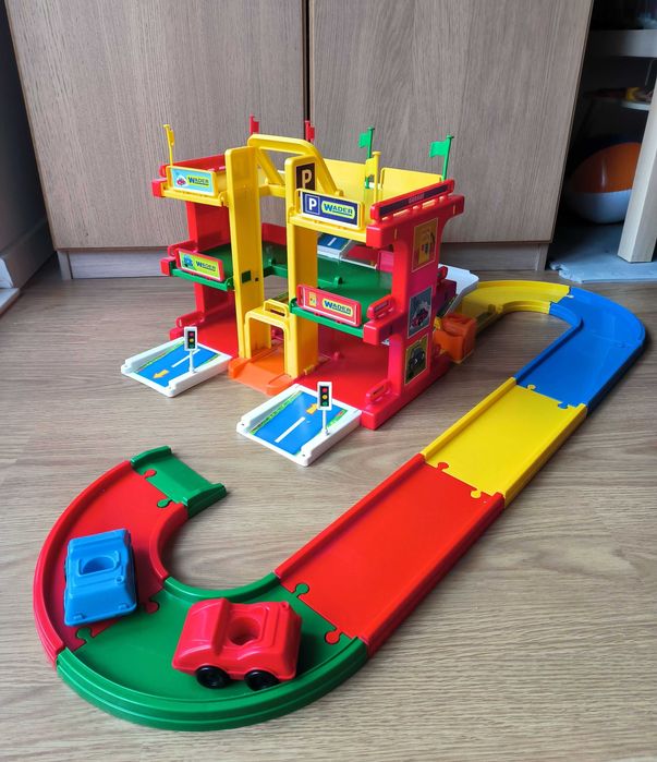 Parking / garaż Wader