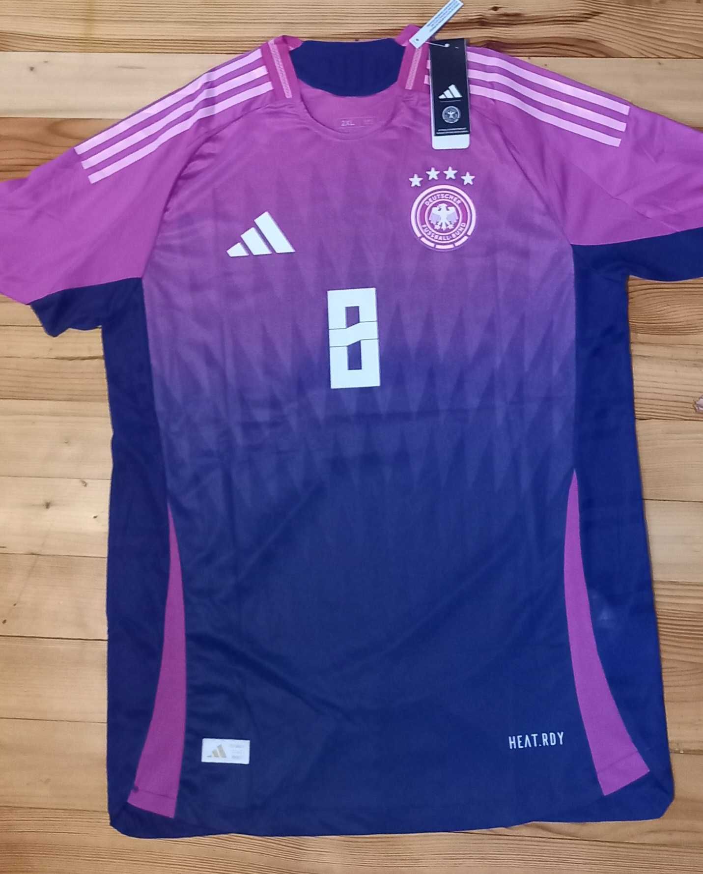 koszulka Niemcy  wyjazdowa #8 Kroos. w tzw. wersji gracza (Authentic)