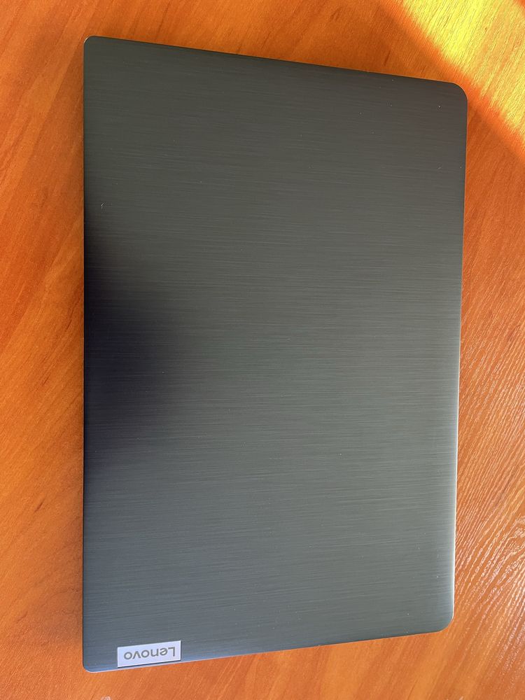 Lenovo IdeaPad 3 15IAU7