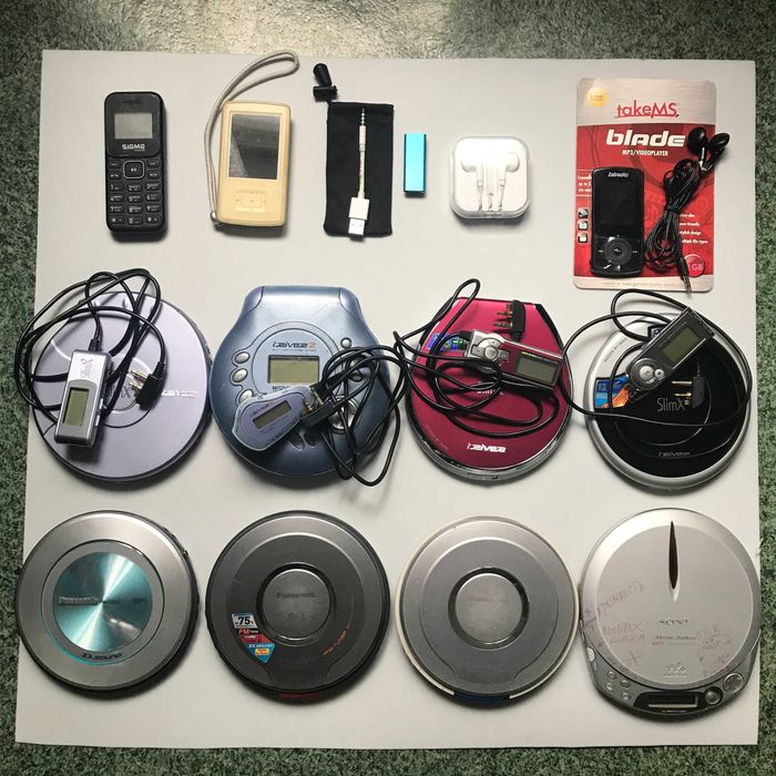 Плеєр Apple iPod shuffle 3-го покоління 2 Гб