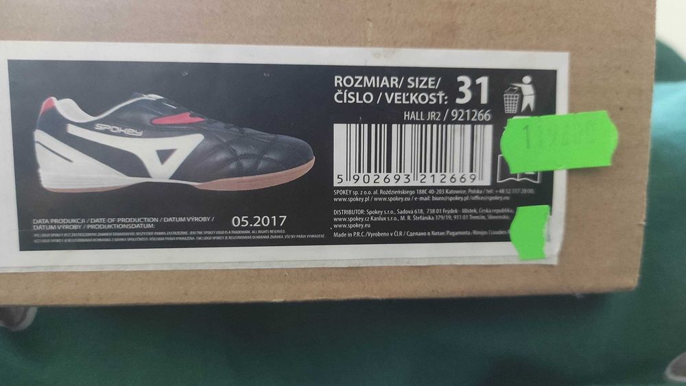 Halówki , buty halowe na wf 31