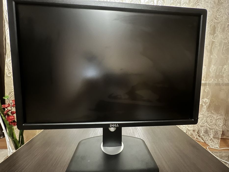 Монітор Dell U2412M