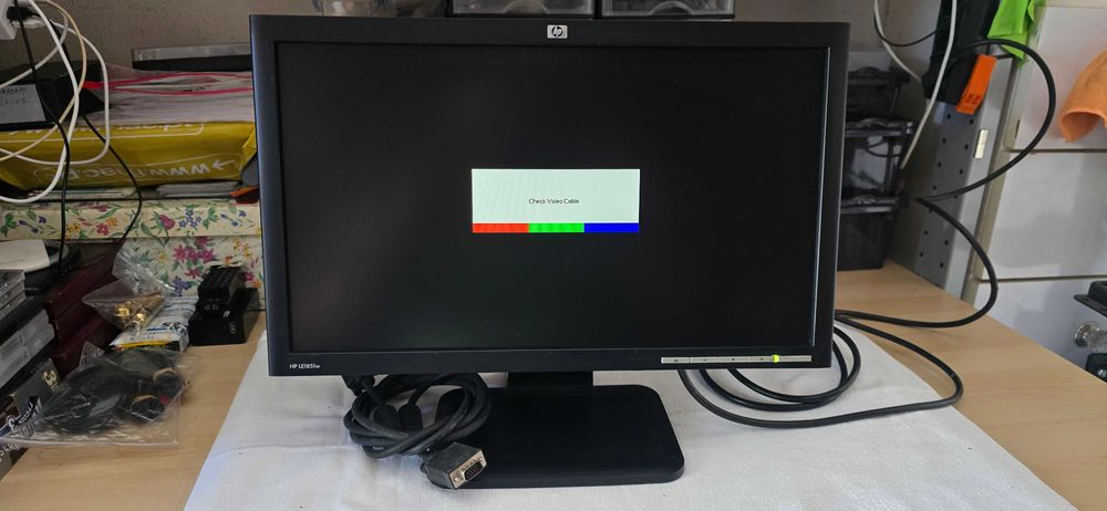 Monitor LCD HP LE1851W - Excelente Estado