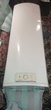 Бойлер electrolux EWH SL 200  б/у