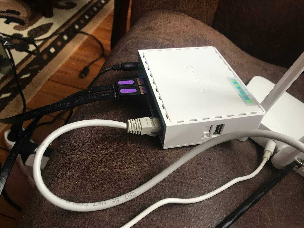 Продам топ Маршрутизатор Mikrotik hEX refresh E50UG / USB