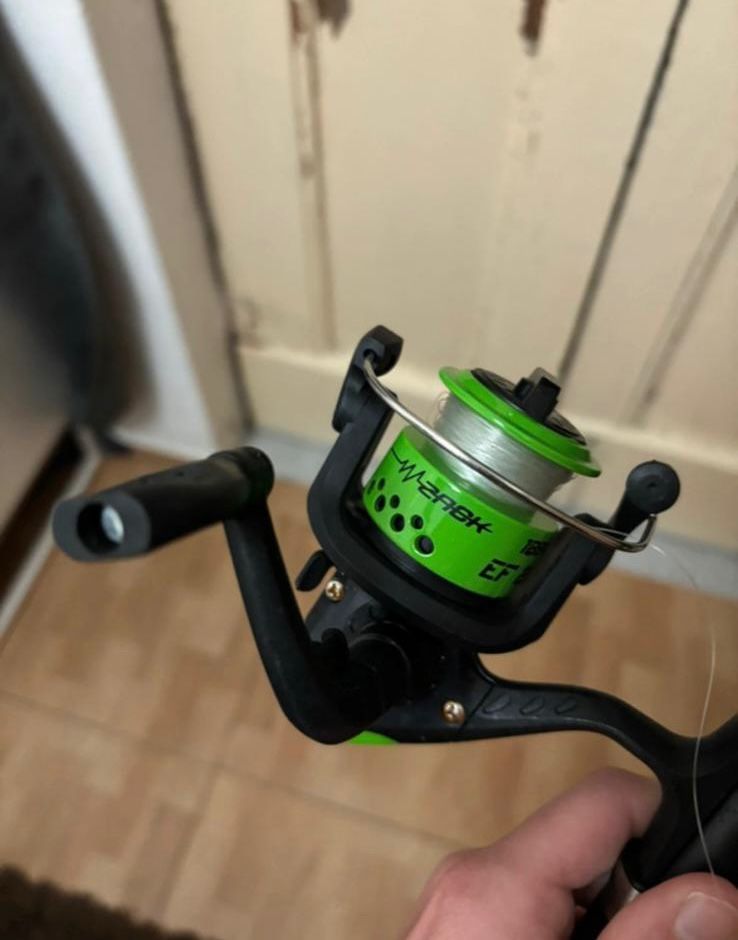 Cana de Pesca Como Nova
