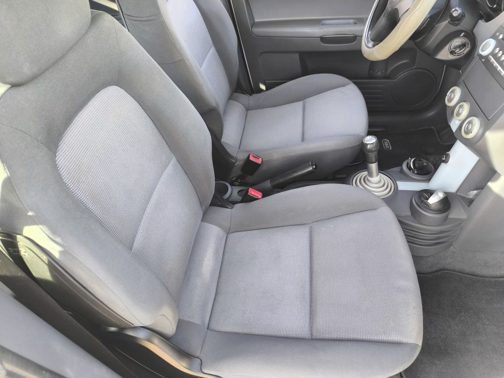 Mitsubishi Colt 1.1 Invite 75CV