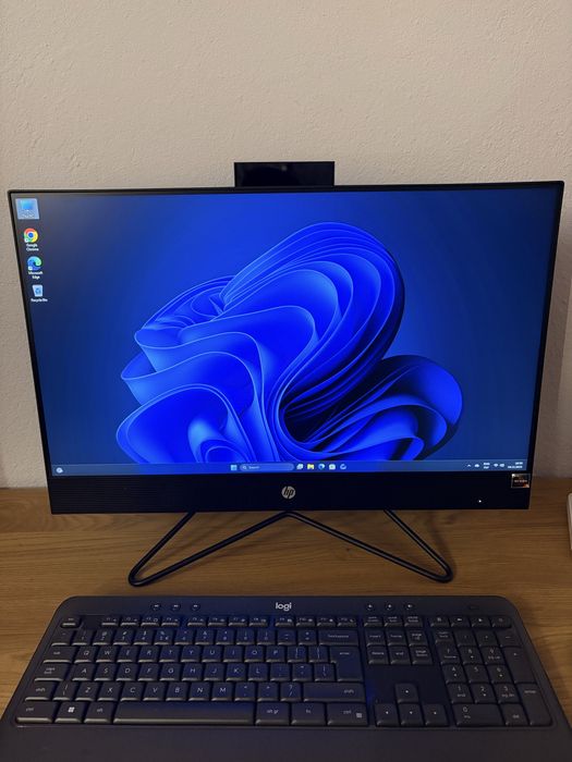 HP AiO 24" Ryzen3/8GB/256SSD