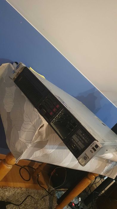 Serwer HP DL 380 p G8 | 3x 300GB SAS + SSD 256GB | 2x XEON E5-2637 V2