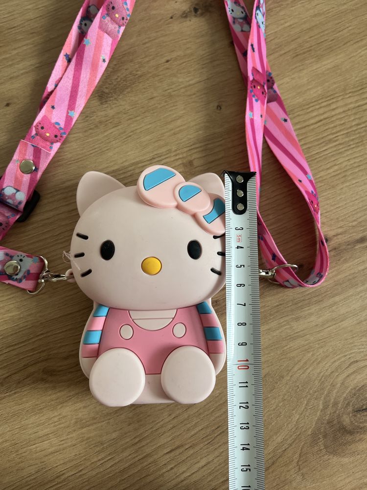 Torebeczka dla dziewczynki Hello Kitty z regulowanym paskiem