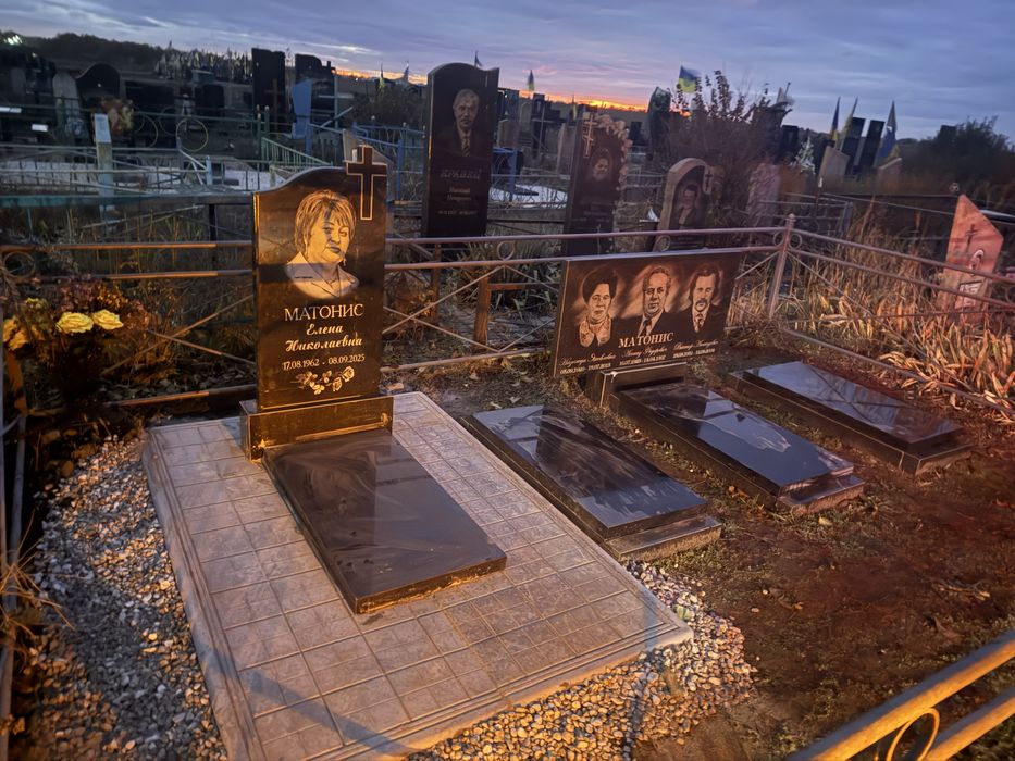 Памятники из гранита и мрамора • Изготовление и установка Днепр