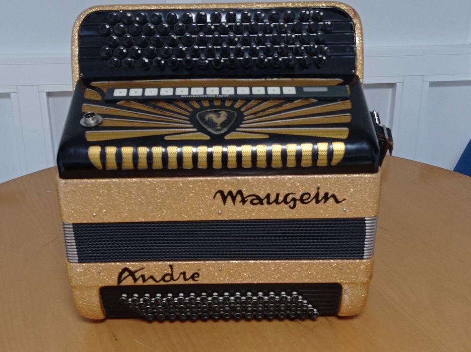 Acordeão / Acordeon Maugein