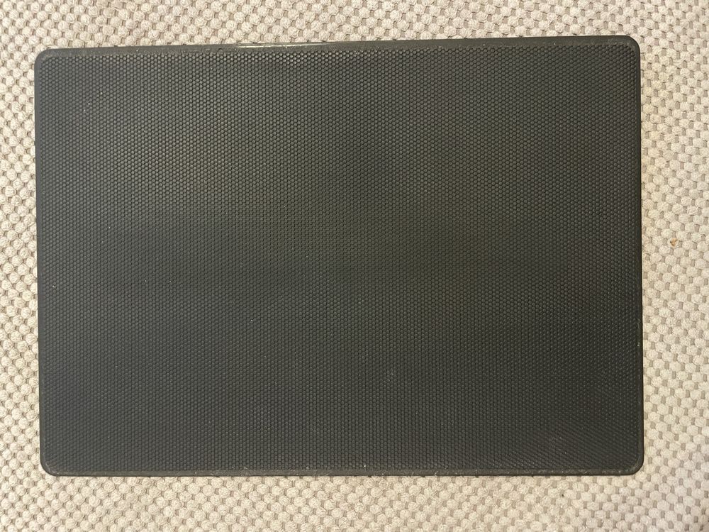 Podkładka metalowa Razer Manticor