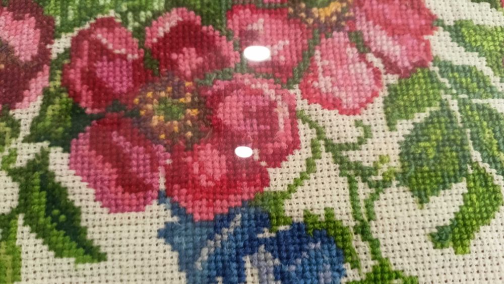 Obraz stary z haftem ręcznym 30 x 40 cm, krzyżykowy, rama