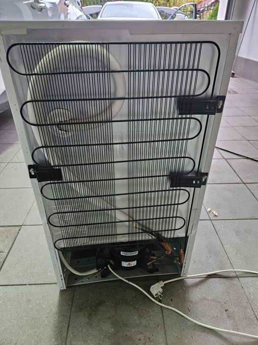 Lodowka beko niesprawna