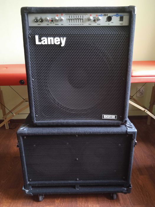 Комбопідсилювач "Laney RB4" evo1 (потужністю 165 W).