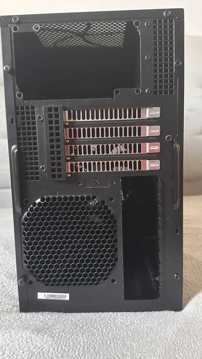 Obudowa komputerowa micro-ATX SilverStone TJ08-E Evolution - komplet