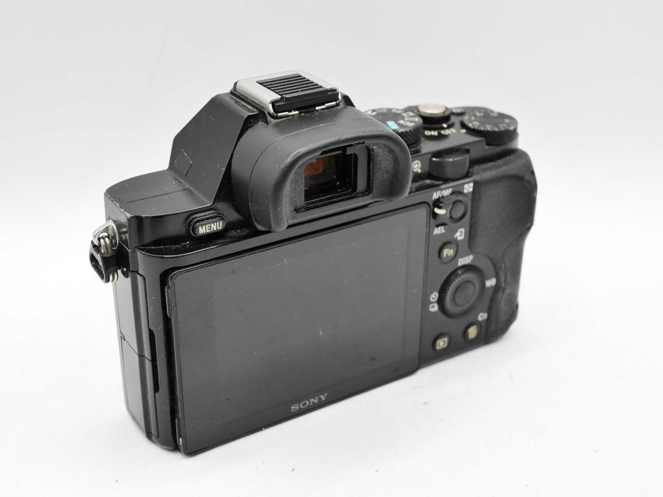 Bezlusterkowiec Sony A7R TOUGH E-Mount LT Lens