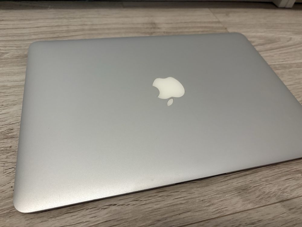 MacBook Air mid 2012 i5