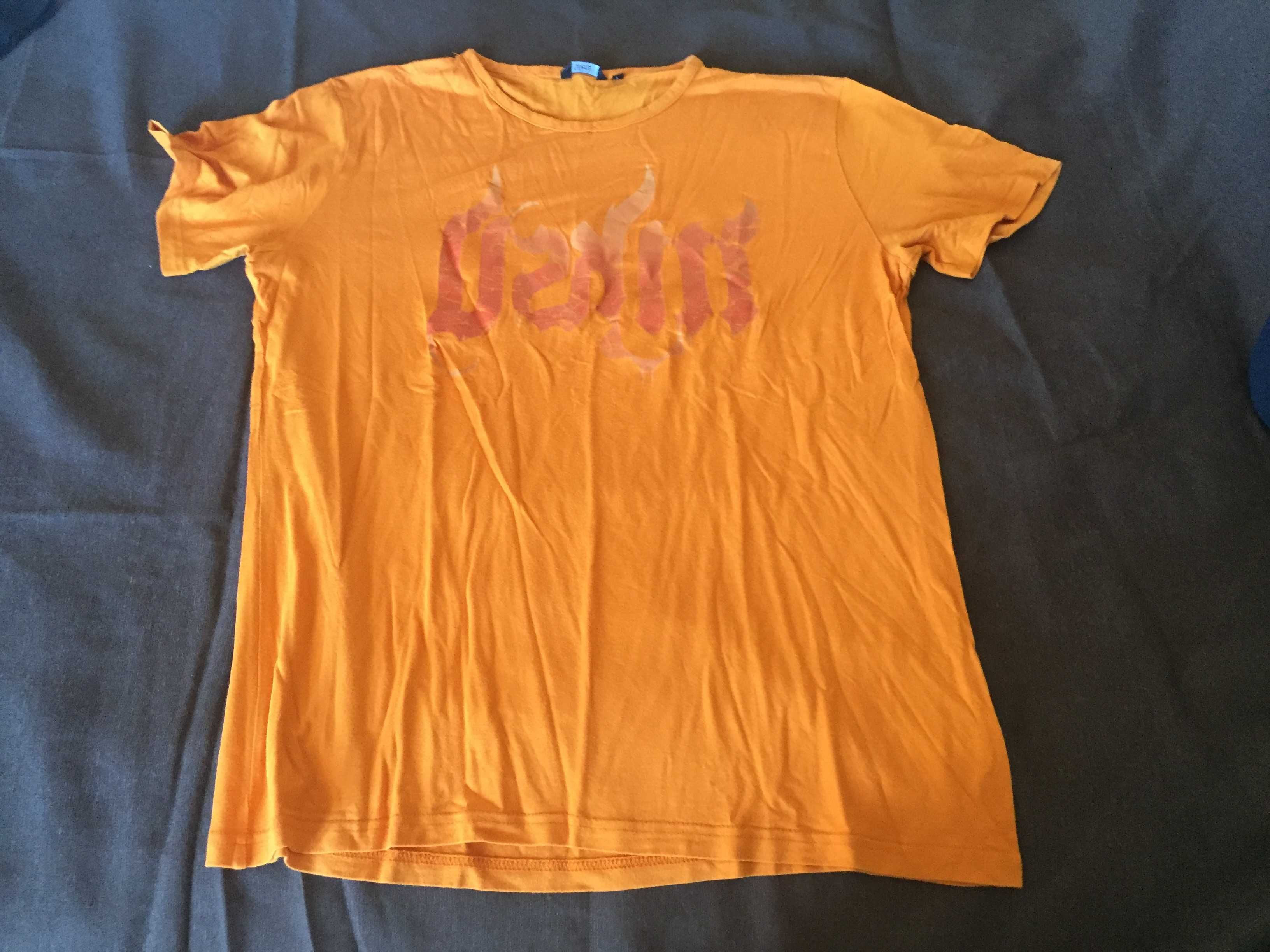 tshirt laranja tamanho m