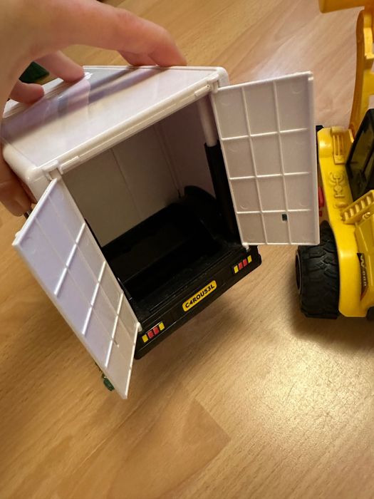 Duży zestaw samochodów bardzo dobry stan