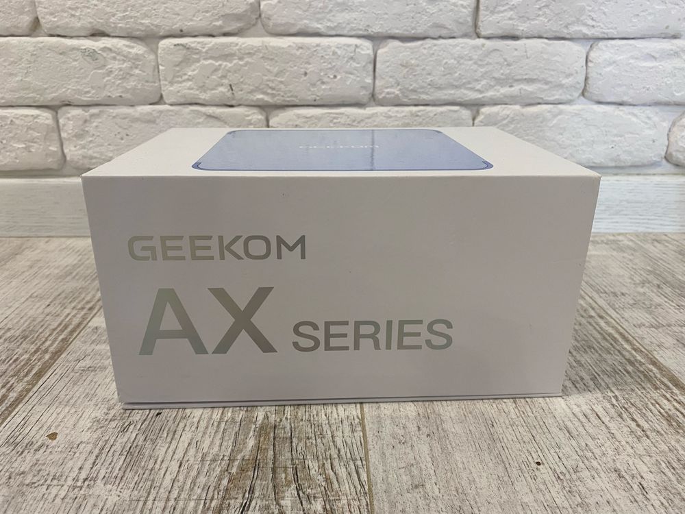Geekom AX8 PRO Ryzen 9 9845HS/32 DDR5/2TB M.2 Неттоп