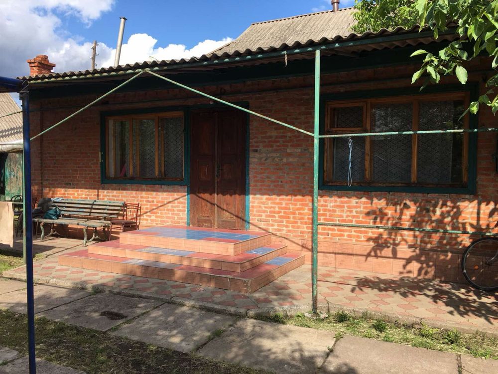 Продам будинок у м. Кобеляки