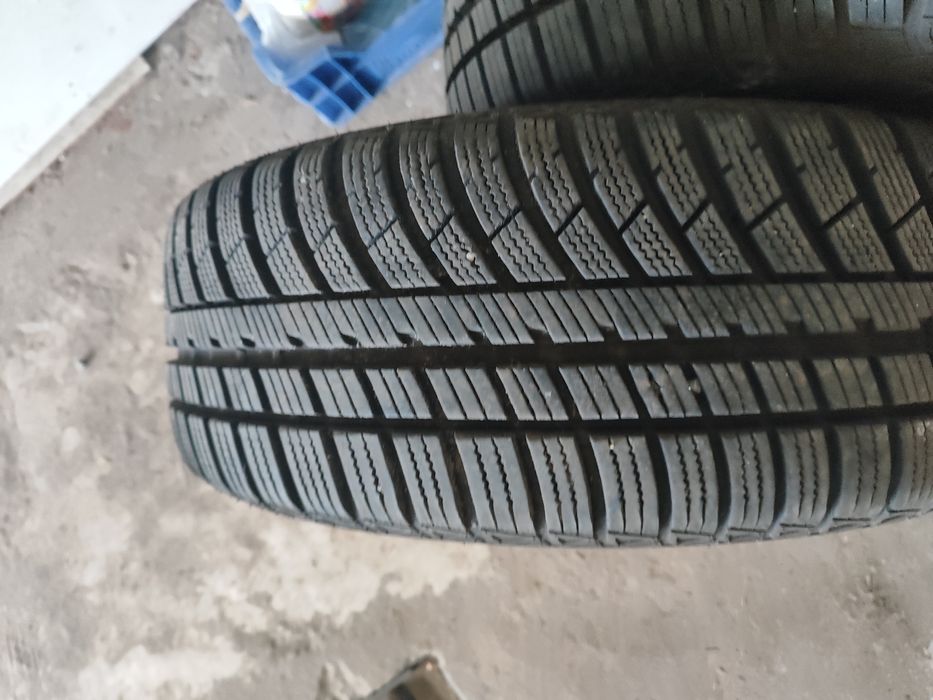 Felgi 4x114.3 oponami całorocznymi Roadx RX Motion 4S 195/60R15 88 H
