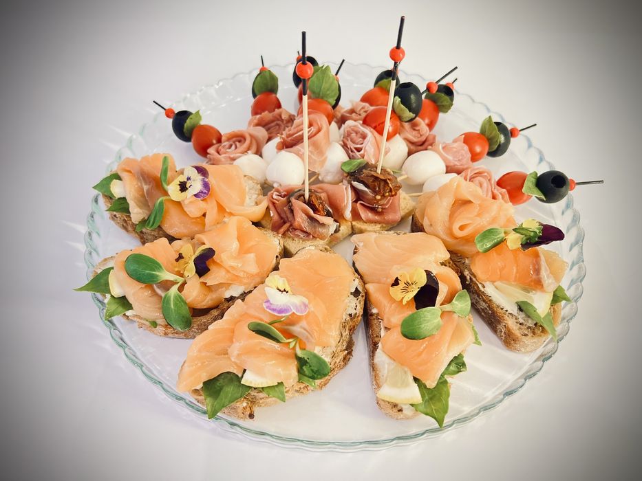 Кейтерінг Київ Фуршет гастробокси новорічний корпоратив