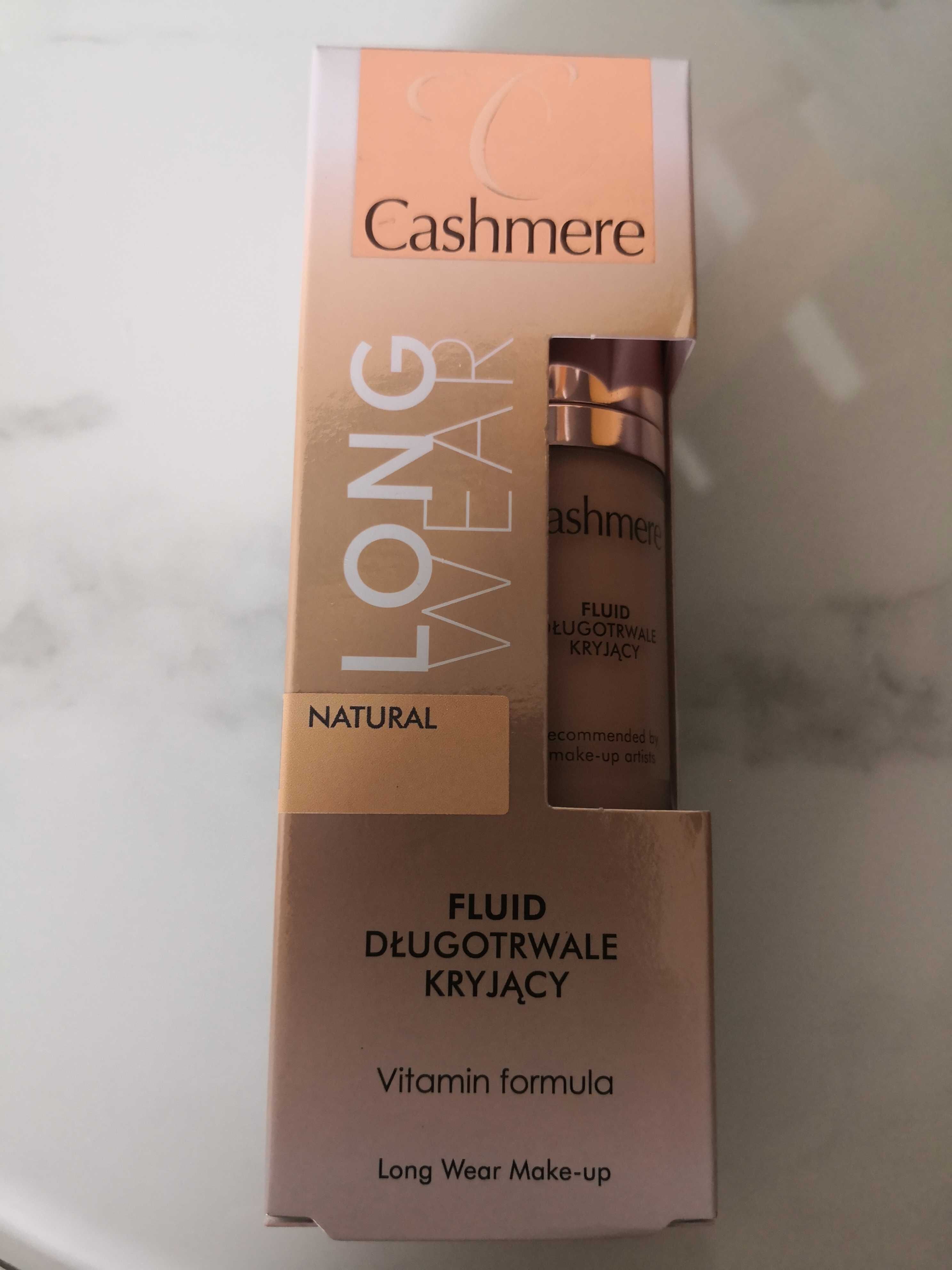 Cashmere Long Wear Fluid Długotrwale Kryjący Podkład witaminy Natural