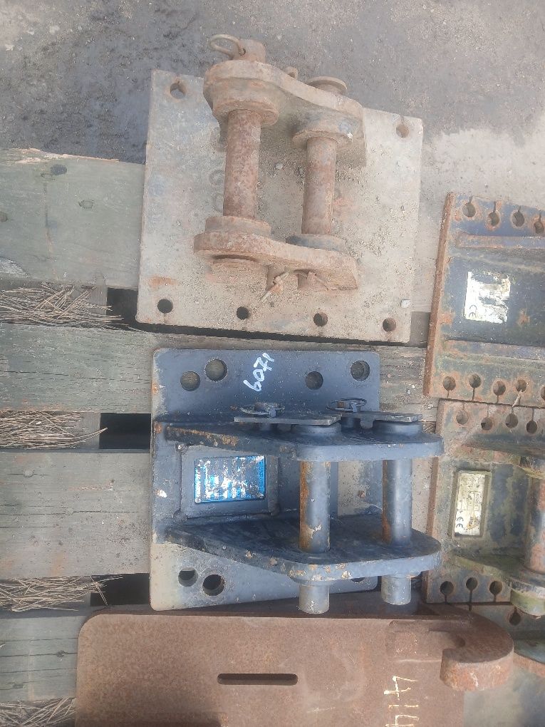 Plyta adaptacyjna 30mm kubota pod mlot hydrauliczny mocowanie  30 mm