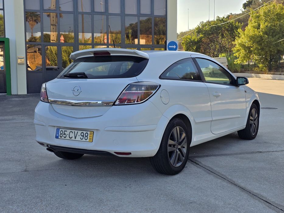 Opel Astra Comercial Sport GTC VAN 1,9 CDTI M6 150 Cv's