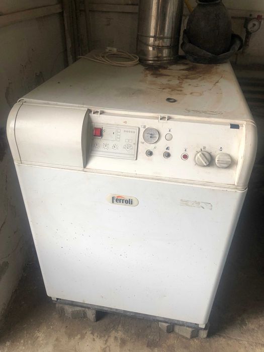 котел  газов  Ferroli ( ІТАЛІЯ)75 квт (на 650 м кв) з димохід  трубам