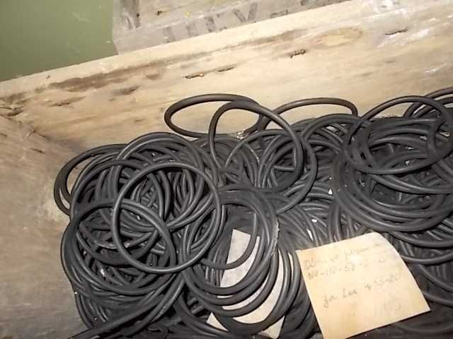 Манжета - сальник армований 25-178мм.