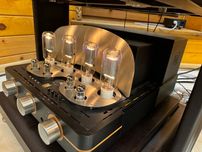 Підсілювач Unison research S9/Preludio