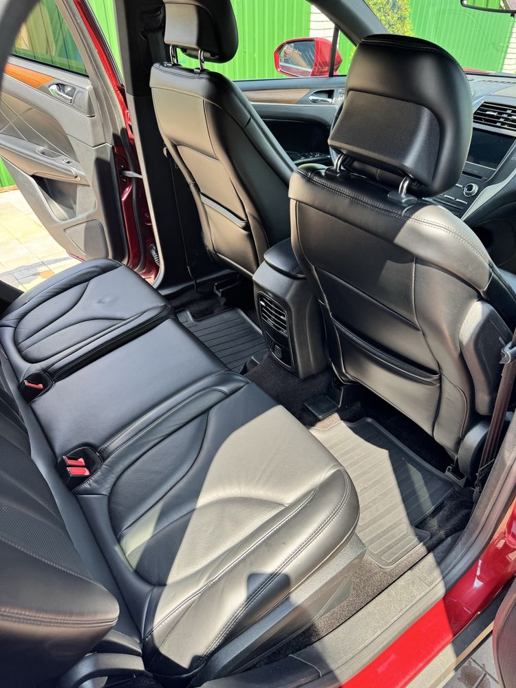 Lincoln MKC -2016 року.         5LMCJ2D97HUL07449