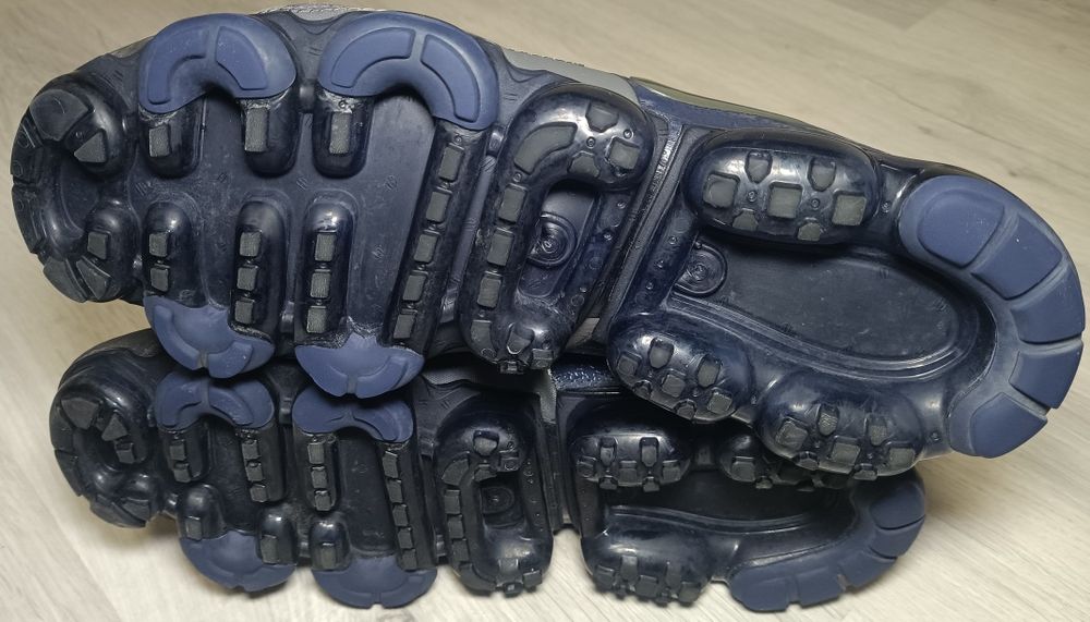 Nike air vapormax (розмір 42.5)