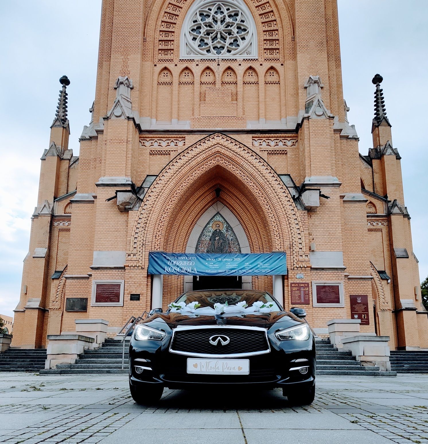 Auto do Ślubu Infiniti q50 3.7