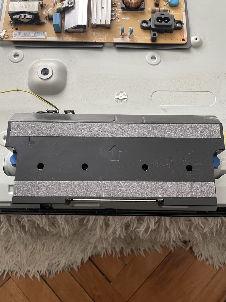 Głośniki telewizora samsung UE55MU6102K