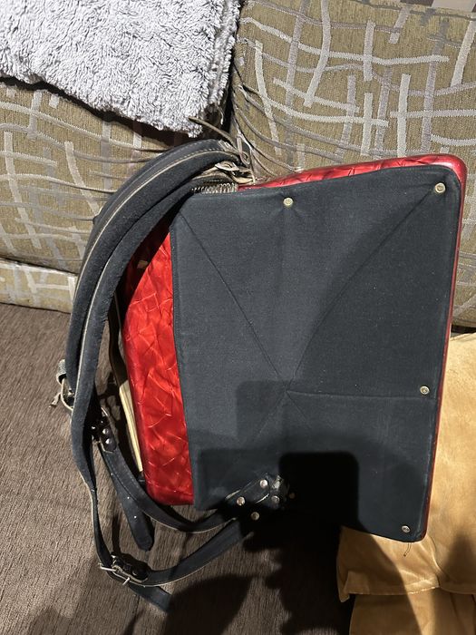 Acordeao Hohner verdi lll